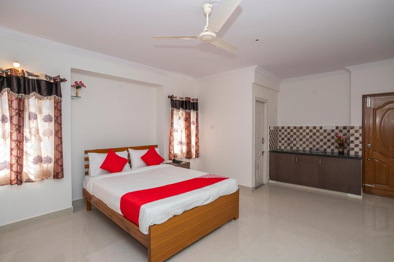 Oyo 27839 Manyata Residency Hotel Bangalore Esterno foto