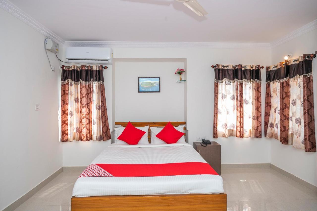 Oyo 27839 Manyata Residency Hotel Bangalore Esterno foto