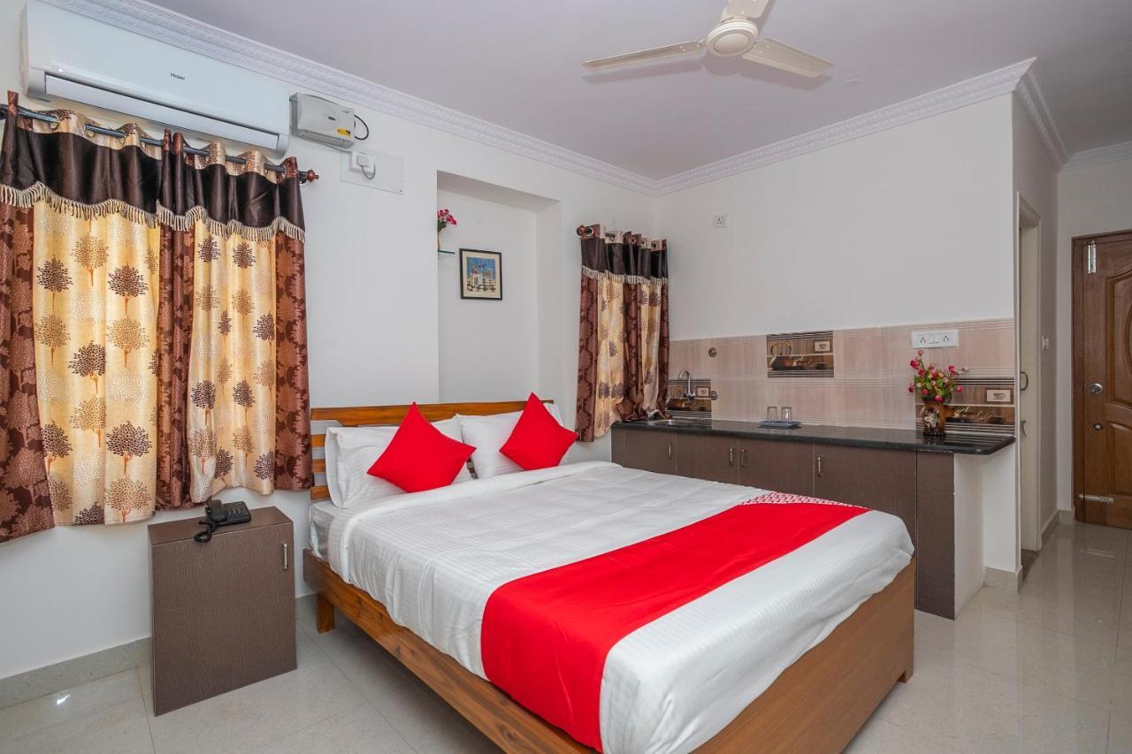 Oyo 27839 Manyata Residency Hotel Bangalore Esterno foto