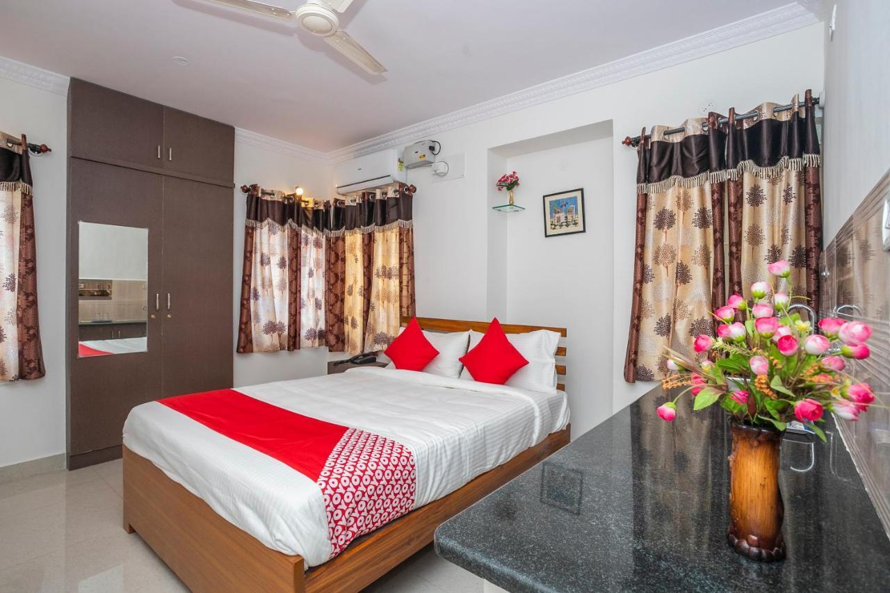 Oyo 27839 Manyata Residency Hotel Bangalore Esterno foto